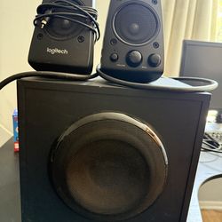 Logitech 400 watt speaker, 2.1 speaker system