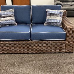 🚀 Same Day Delivery 🚀 Grasson Lane Contemporary Outdoor Loveseat $1,249.00