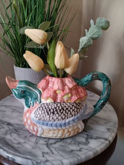 $12 Vintage MCL Goose Teapot, Handpainted Ceramic Fowl Design. Missing the Lid
