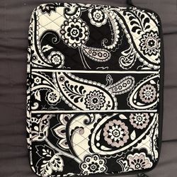 Vera Bradley Midnight Paisley Laptop Sleeve  NEW WITH TAG