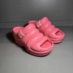 UGG  Aww Yeah Strawberry Cream Womens Platform Slingback Sandals Shoes Size 9