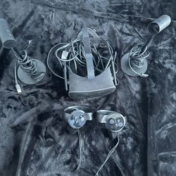 Oculus Rift Gen 1 (Everything Included, Plus Original Box)