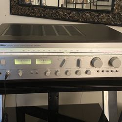 Yamaha Natural Sound Stereo Receiver CR 840