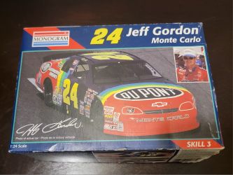 Brand New Monogram Jeff Gordon #24 "DuPont" 1997 Chevy Monte Carlo model kit