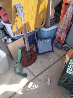 Dean Guitar & Cube 10 GX Amp