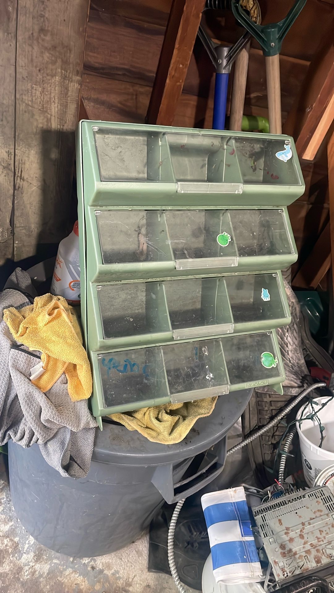9 Slot Tool Box