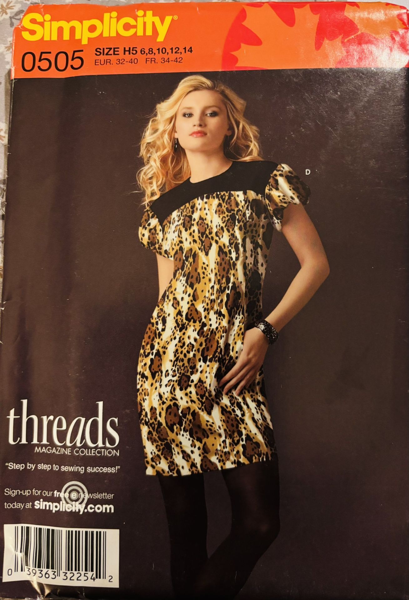 Simplicity 0505 Sewing Pattern  Dresses Sizes 6-14 Uncut