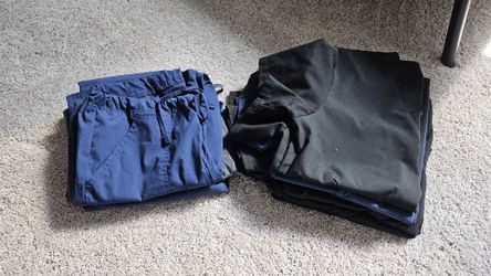 Scrubs Medium (7 Bottoms 3 Tops)