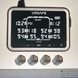 New TPMS Wireless Tire Pressure Monitoring System. For RV, Trailer, Coach, Motor Home, Fifth Wheel, Car, Ect. 4 Anti Theft Sensors. 