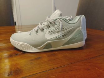 Nike Kobe 9 Elite Low EM Protro