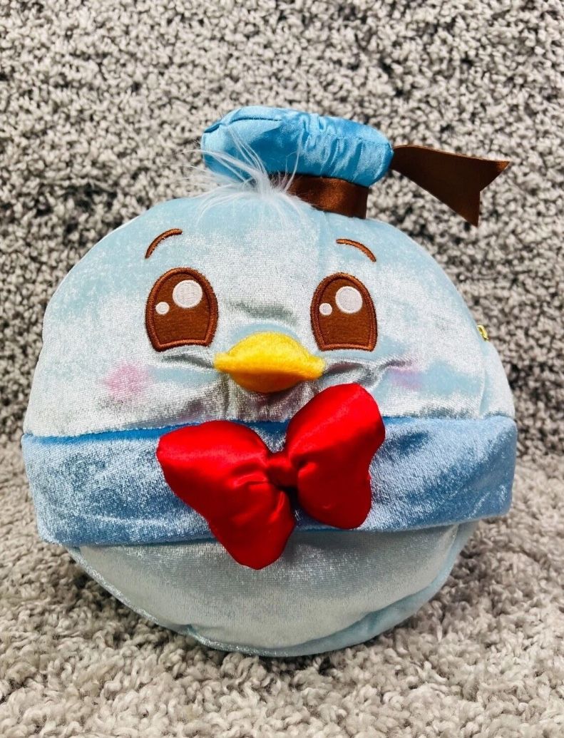 Disney Munchlings Wild Raspberry Lollipop Donald Duck NWT