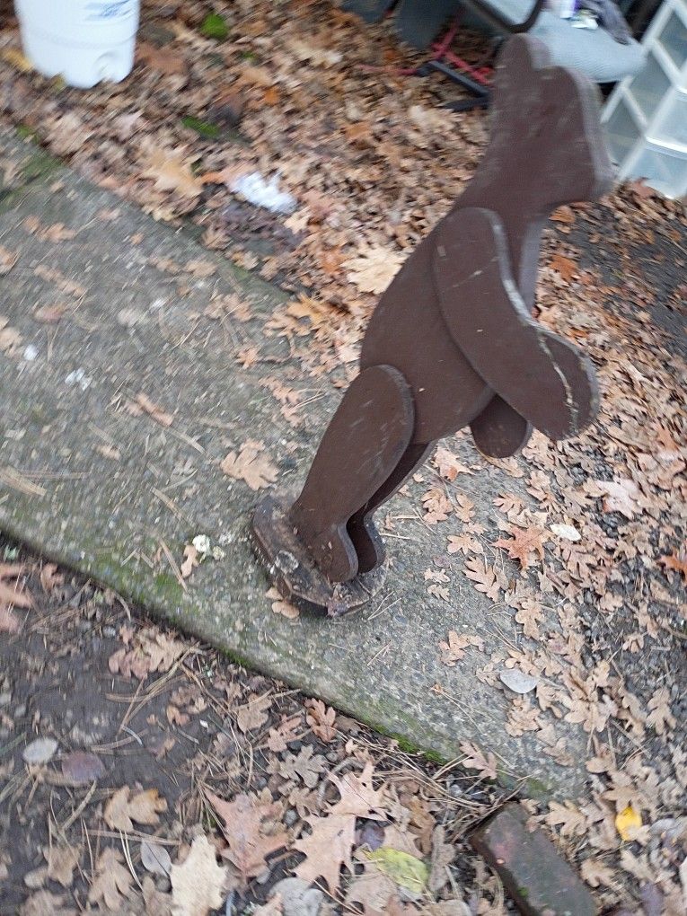Wood Bear Statue