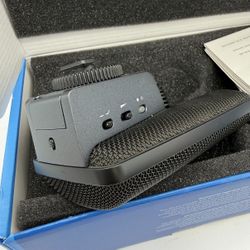 Sennheiser MKE 440 Directional Stereo Microphone for Camera Vlogging w/ Box