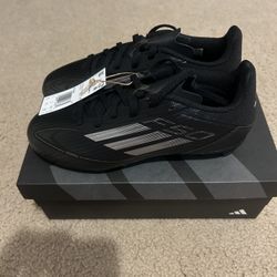 kids' adidas f50 league fg mg j Soccer shoes size 4.5