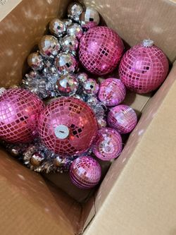 Disco Ornaments And Wreath 