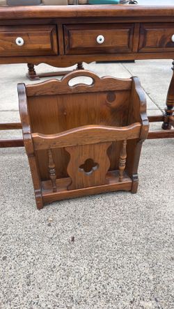 Magazine holder