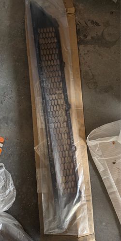 Hyundai 86561-D3000 Front Bumper Lower Grille 2016-2018 Hyundai Tucson 86561D3000
