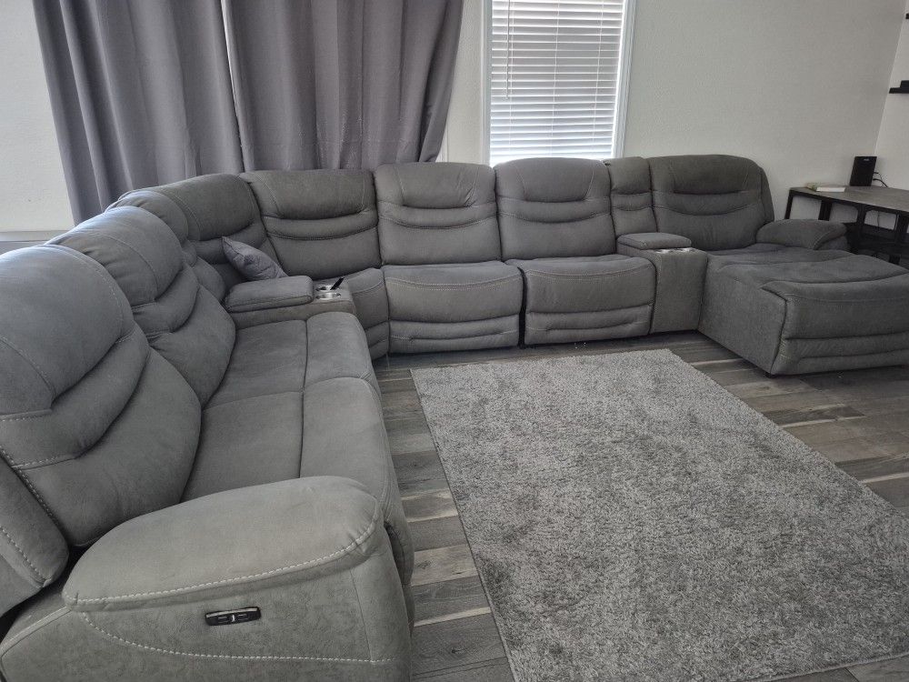 Grey U-Shaped Sectional Sofa with Recliners, Console, and Chaise