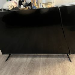 43” Hisense Roku 4k HDU Smart-tv