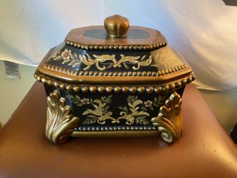 Vintage Ornate Decorative Jewelry Box