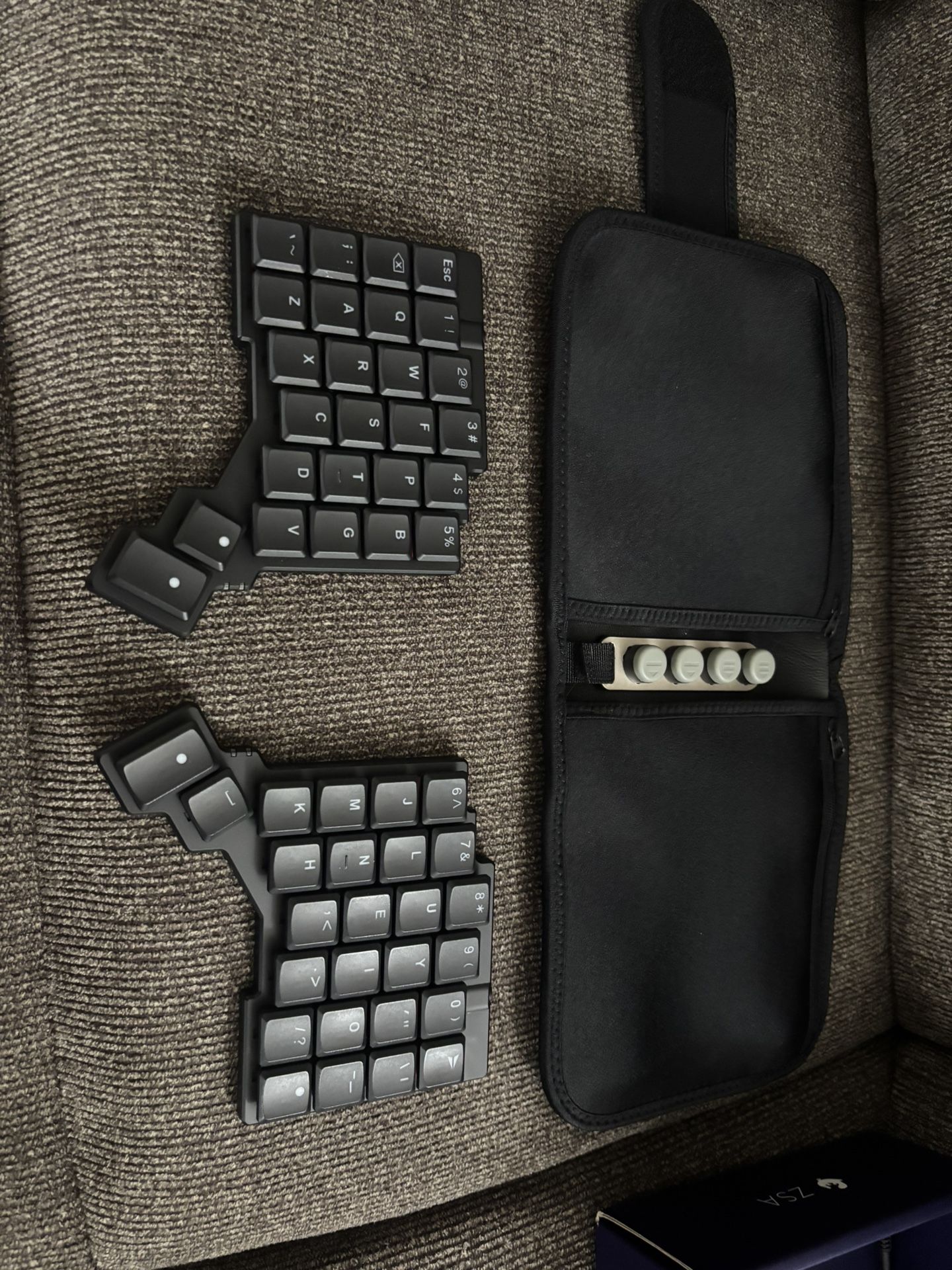 ZSA Voyager Split Keyboard