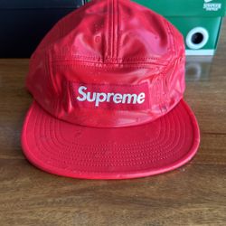 DS SUPREME 5 PANEL HAT RED SPLATTER BOGO