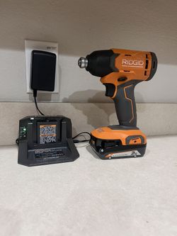 Ridgid 18v Impact Driver, Battery & Charger