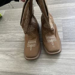 Woman’s boots 