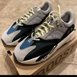 Adidas Yeezy Wave runner Size 8