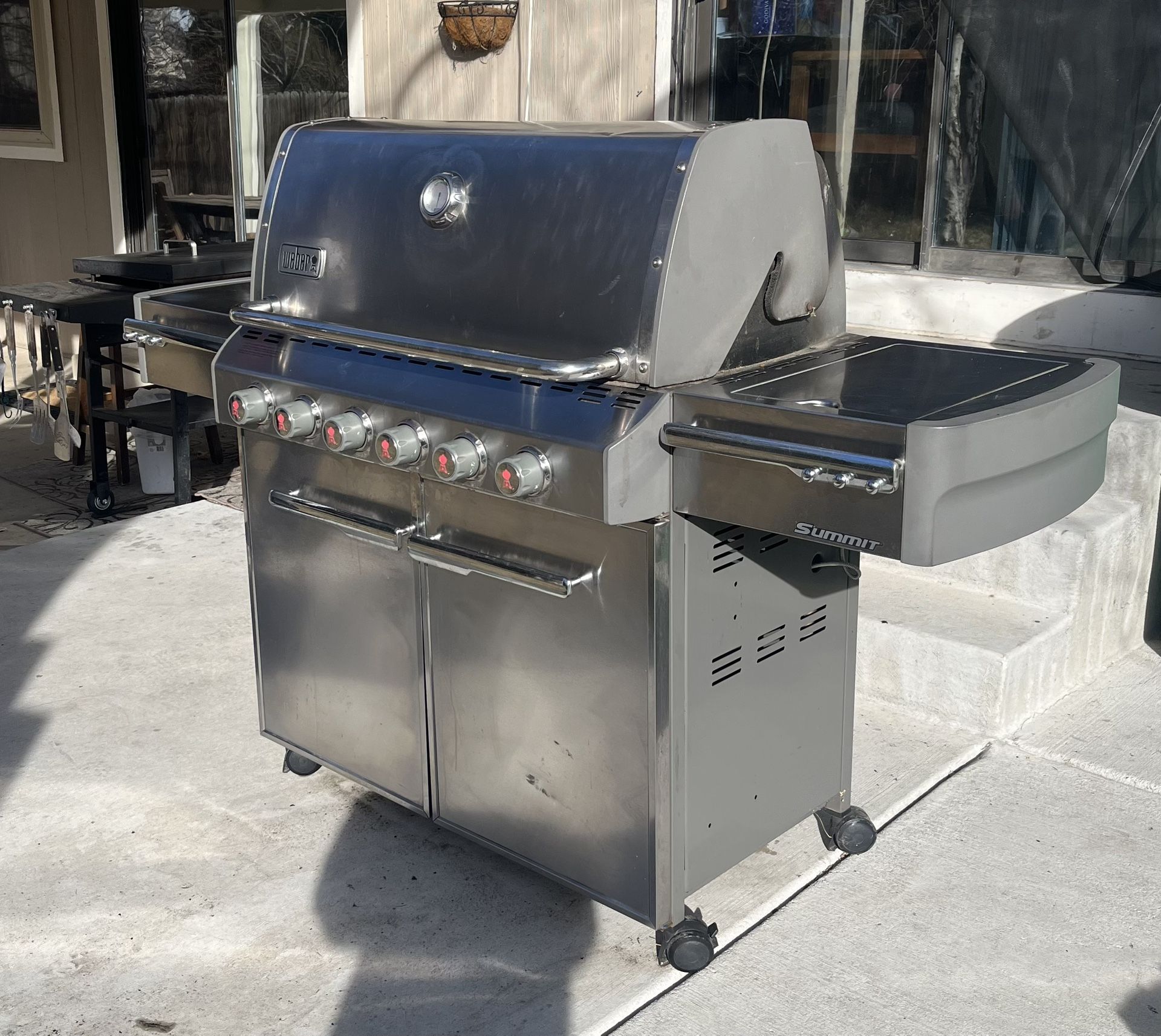 Six Burner Weber Grill Natural Gas ONLY Not Propane