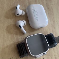 Apple Watch Ultra  1,And AirPod Pro 2