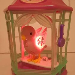 Little Live Pets Bird Cage With Bird 