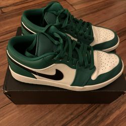 Air Jordan’s 1 Low, Men’s 8