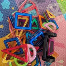 Magnetic Toys/Tiles 