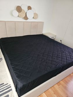 King size bed + Nightstand
