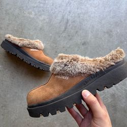 Skechers Shindigs Fortress Suede Faux Fur Clog Mules