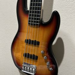 Squier DELUXE V JAZZ Bass Guitar Sunburst