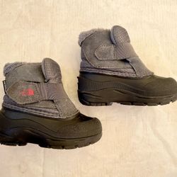 North Face Toddler Snow Boot Size 7