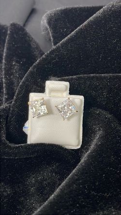 14k gold princess cut CZ stud earrings