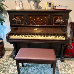 Beautiful Antique H. Nichols & Son Upright Piano