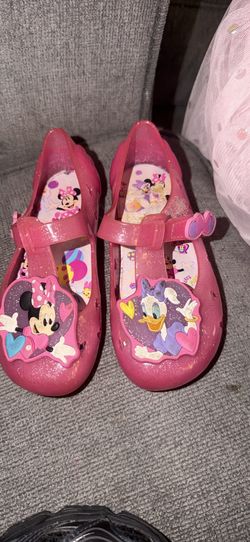 Minnie Mouse shoes