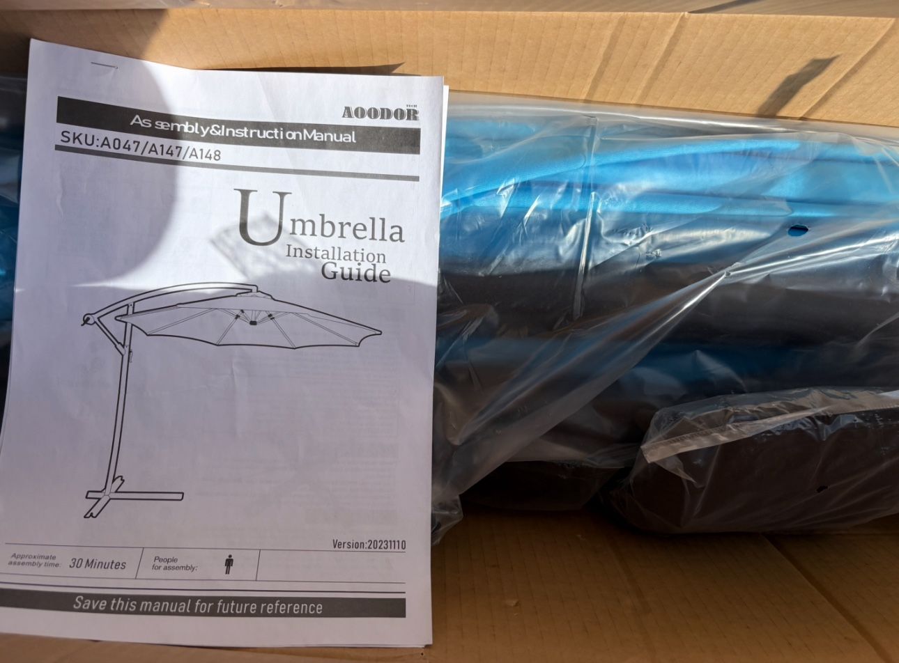 Aoodor 10 Ft Patio Offset Hanging Umbrella-blue