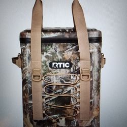 Rtic Backpack Cooler  30 Can