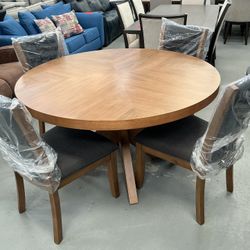 Round Dining Table Set 