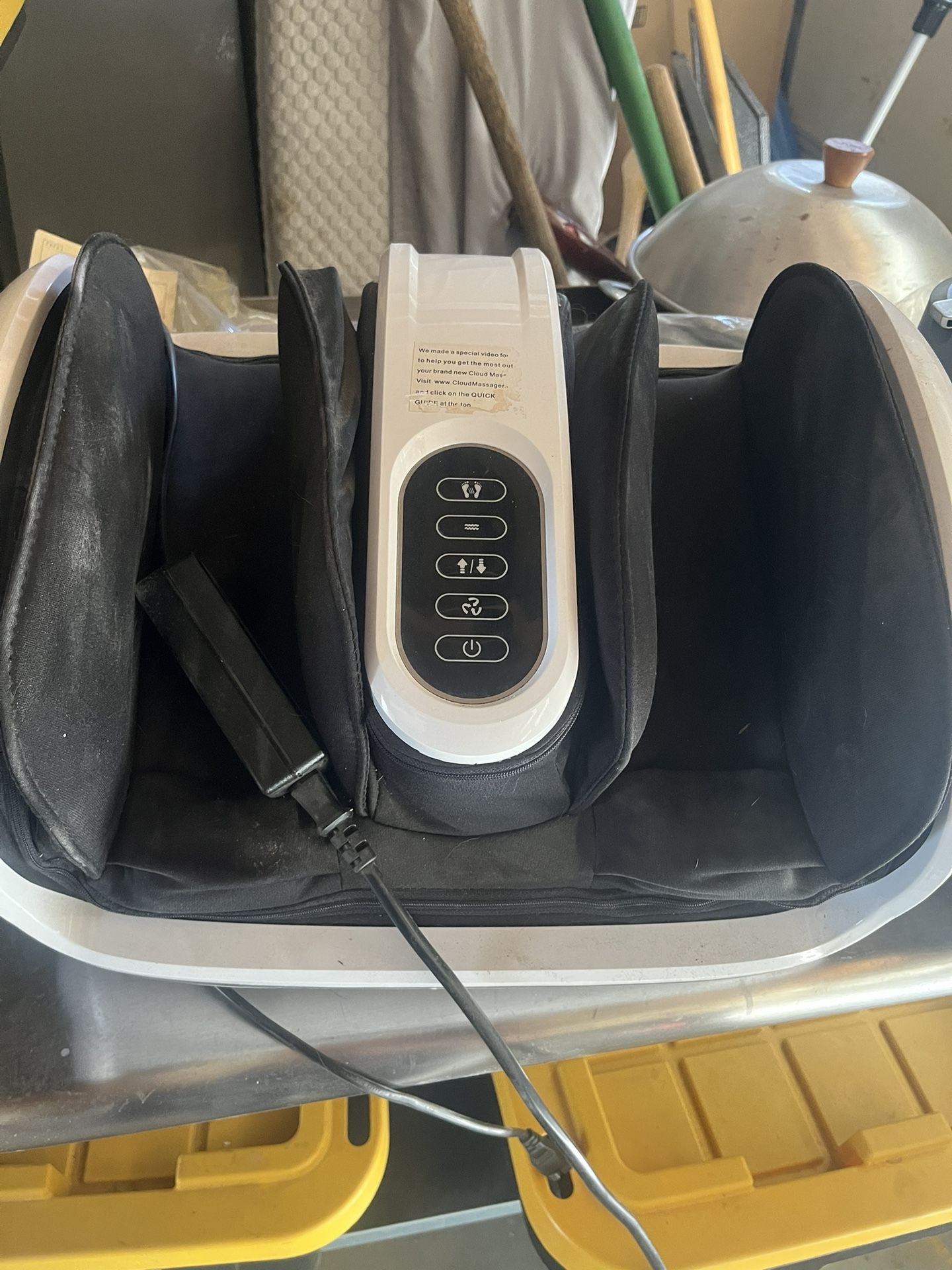 Cloud Foot Massage