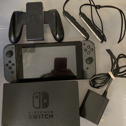 Nintendo Switch 