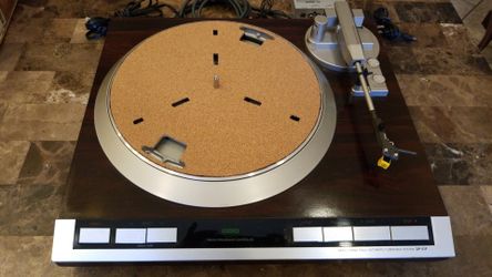 Denon turn table/record player
