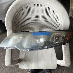 2010-2013 Kia Forte Left Headlight 