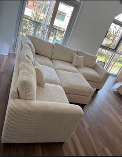 Beautiful ‼️4-pc sectional sofa sofa with ottoman ivory  corduroy