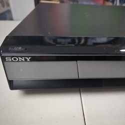 Sony BDV-E300 Blu-ray/DVD Player – $75 (Negotiable)